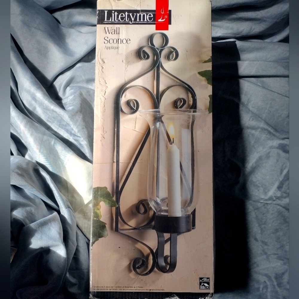 Lifetime Vintage Black Metal & Glass Wall Sconce Applique NIB